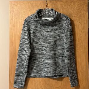 Columbia Fleece Turtle Neck Sweatshirt